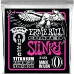 Ernie Ball Super Slinky Coated EB3123 - elektrinės gitaros stygos 9-42