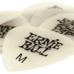 Ernie Ball Glow Pick Medium EB-9225 - gitaros mediatoriai 12 vnt.