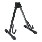 K&M 17540 - elektrinės gitaros stovas, juodas