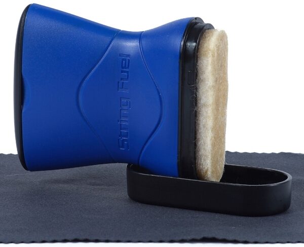 MusicNomad String Fuel – stygų valiklis ir lubrikantas su mikropluošto šluoste