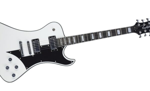 Hagstrom Fantomen White – elektrinė gitara su Lundgren humbuckeriais ir asimetrišku korpusu
