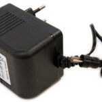 Electro-Harmonix EU-12AC-1000 - pedalų maitinimo šaltinis