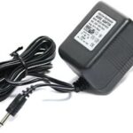 Electro-Harmonix EU-9DC-100 - pedalų maitinimo šaltinis