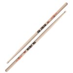 Vic Firth AJ4 American Jazz® 4 - būgnų lazdelės, hickory, ilgas taperis, lengvas žaidimas