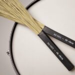 Vic Firth RM2 Re·Mix African Grass būgnų šluotelės - Image 2