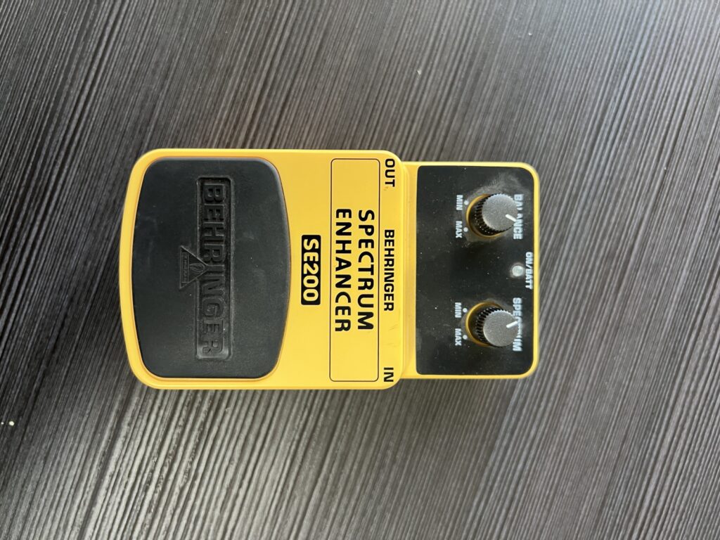 Behringer SE200 Spectrum Enhancer pedalas B-Stock