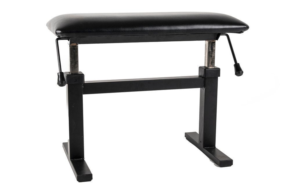 108716.jpg GEWA Autolift XL - pianino suoliukas, Cover black synthetic leather - Image 1